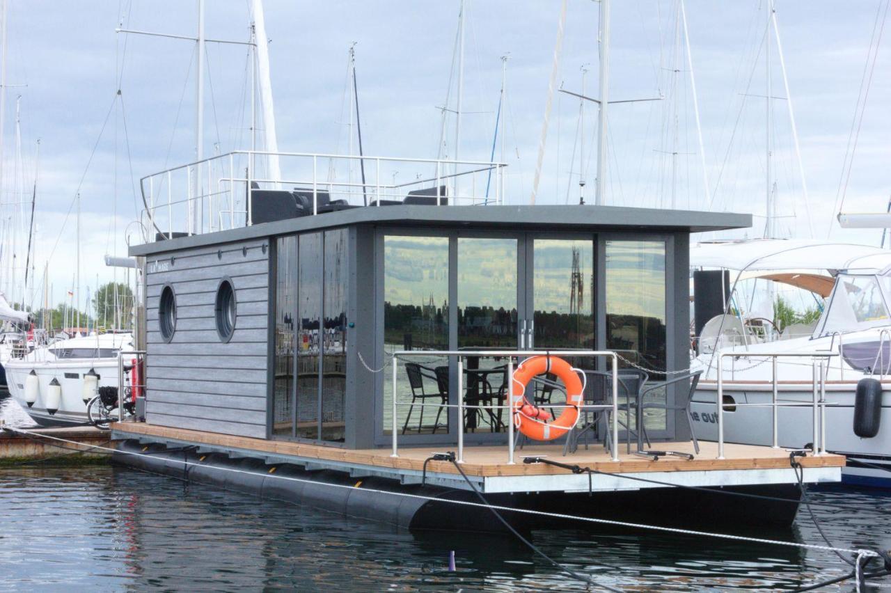 Hausboot Fjord Lacerta Mit Dachterrasse In Wendtorf Exterior photo